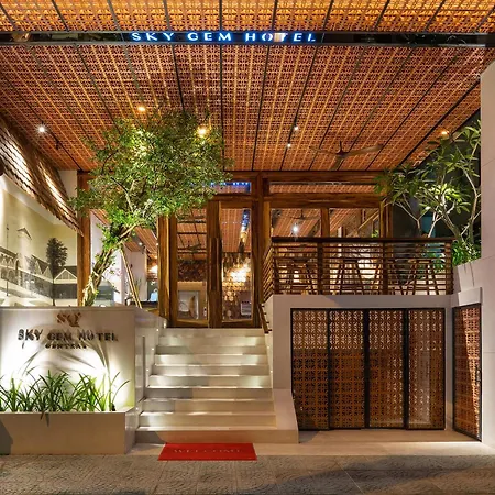 Sky Gem Central Hotel-2